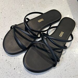 TKEES Sloane Black Sandals Flip Flops
